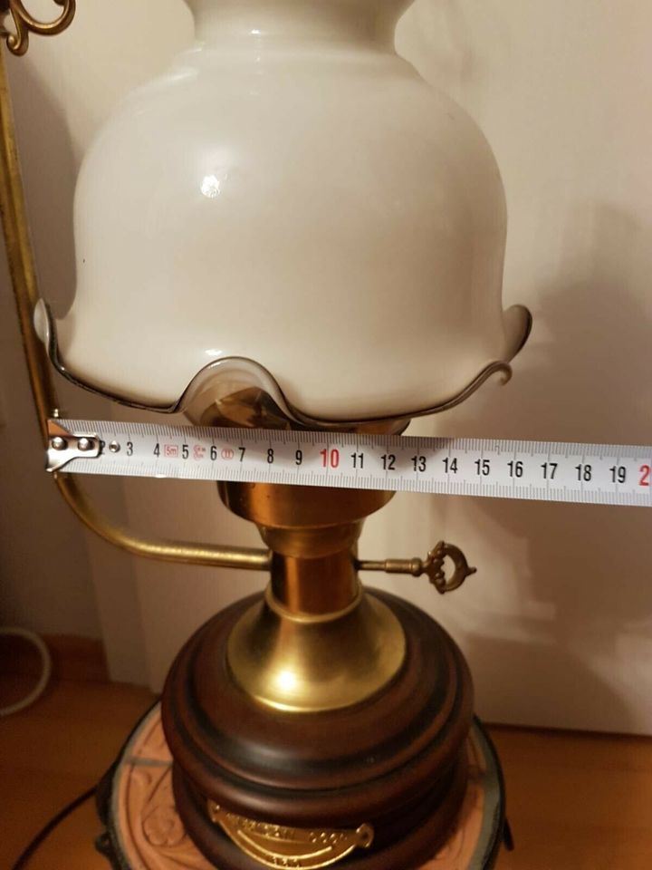 Petroleum Lampe/ Leuchte Antik in Detmold