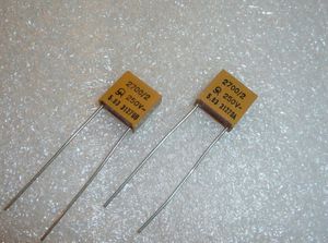 Jahre-MICA-STRAT-Glimmer Kondensator 313,5pF/300V/0,5% 5 Stück NOS 