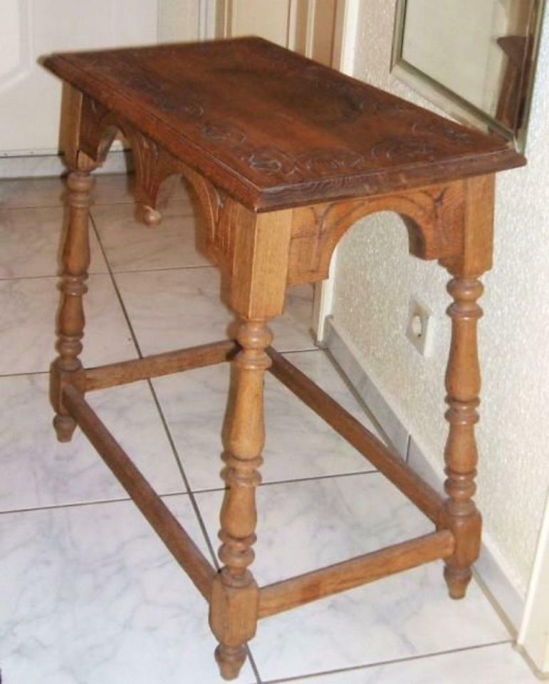 Antik Eiche Beistelltisch Tisch Spieltisch Telefontisch in Stadthagen