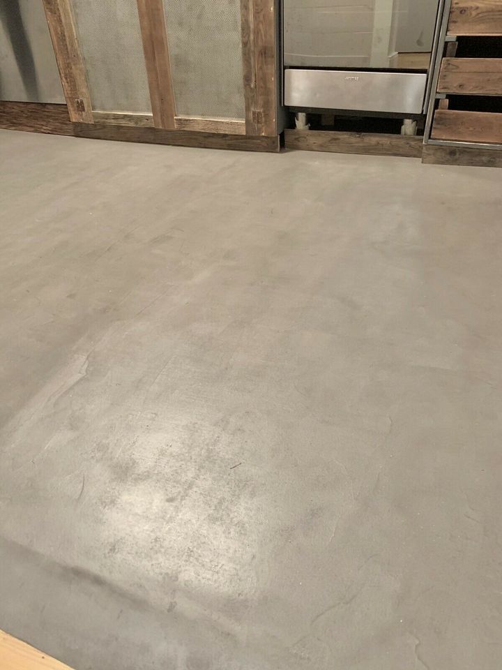 Arbeitsplatte Fußboden Beton Waschtisch in Hamburg
