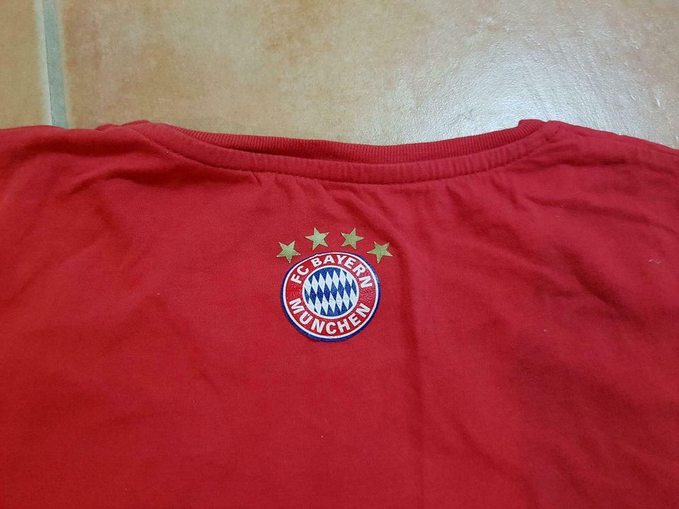 FC Bayern München T-shirt  Shirt Gr. XS in Erbendorf