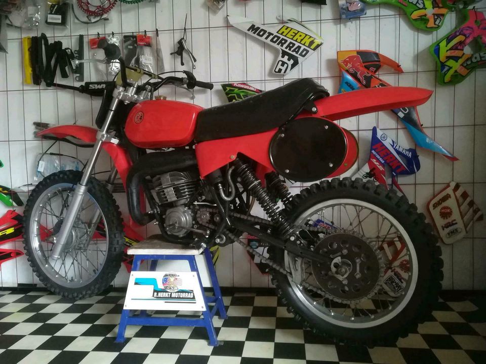 Motocross CZ 125 ccm 516 in Meisdorf