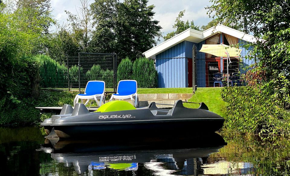 heute Anreise möglich, Ferienhaus am See (1-4 Pers.), Tretboot, Sauna, Whirlpool, Kamin, Kinderspieleparadies in Düsseldorf
