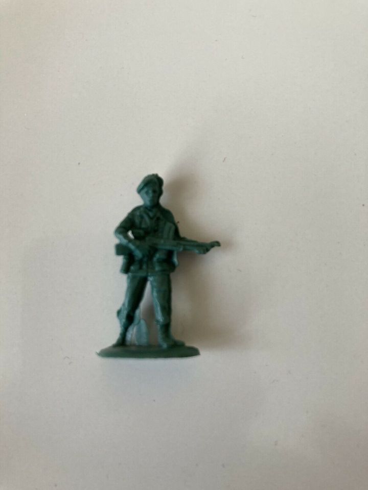 Konvolut Plastik Soldaten Militär Figuren in Prenzlau