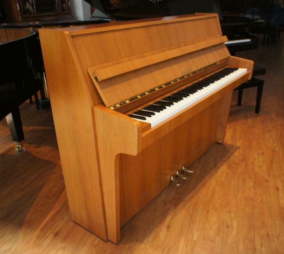Schimmel Klavier - Modell 108M in Auggen