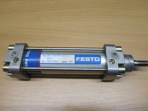Festo 158033 Normzylinder DNGU-50-160-PPV-A gebraucht 
