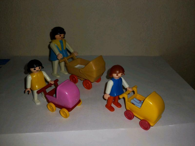 Playmobil gelb mit Puppe Puppenwagen Kinderwagen 