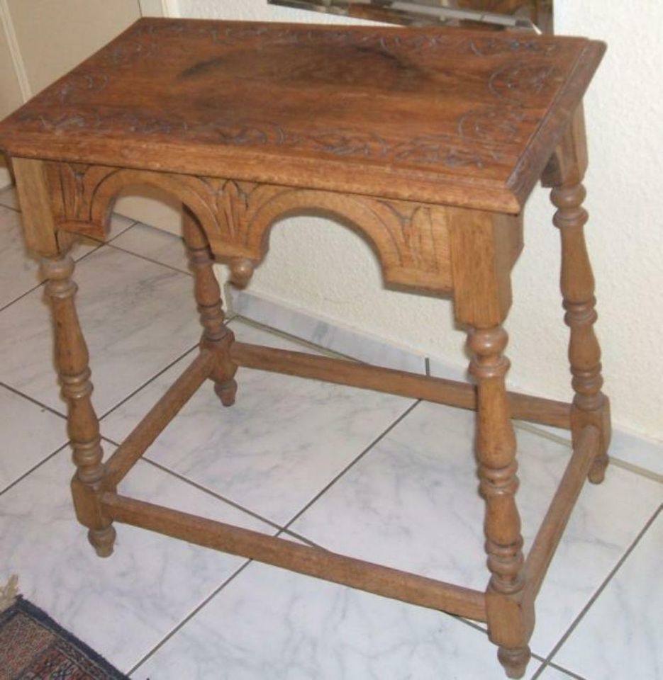 Antik Eiche Beistelltisch Tisch Spieltisch Telefontisch in Stadthagen