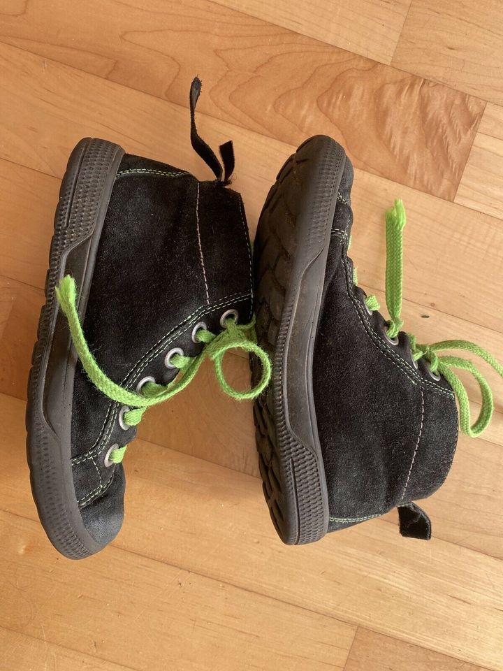 Superfit Schuhe Schnürschuhe Größe 33 gebraucht, gut erhalten in Nordrhein-Westfalen - Solingen