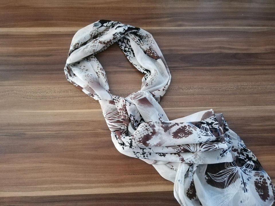 Schaltuch - Halstuch - feiner Stoff - weiß mit Muster in Stuttgart -  Vaihingen | eBay Kleinanzeigen