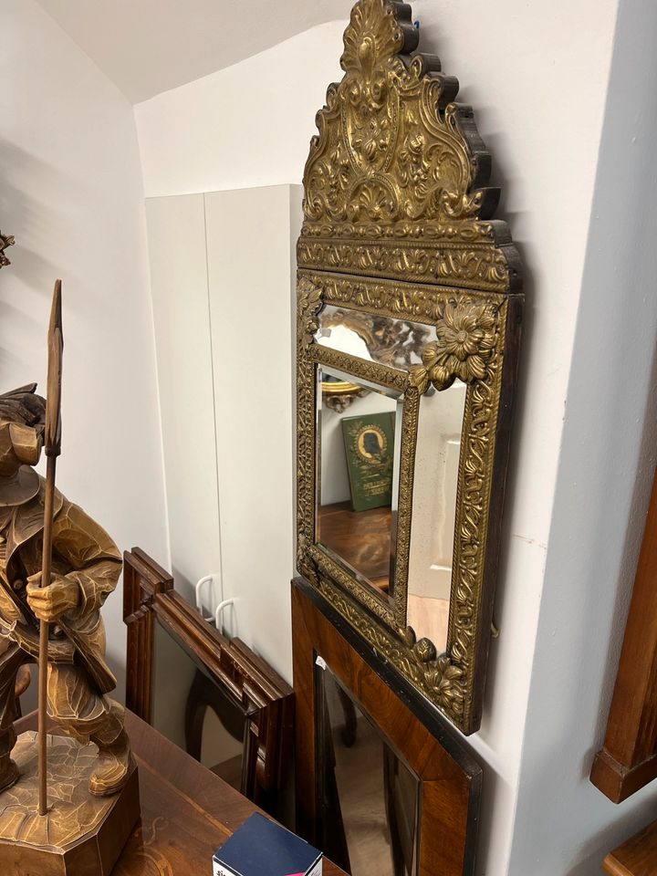 Große Auswahl an Antike Spiegel in München