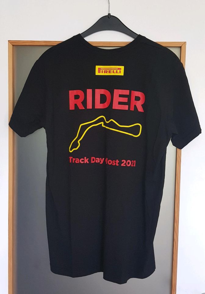 T-Shirt Gr M Pirelli Track Days Rider Motorrad Racecamp in Quickborn