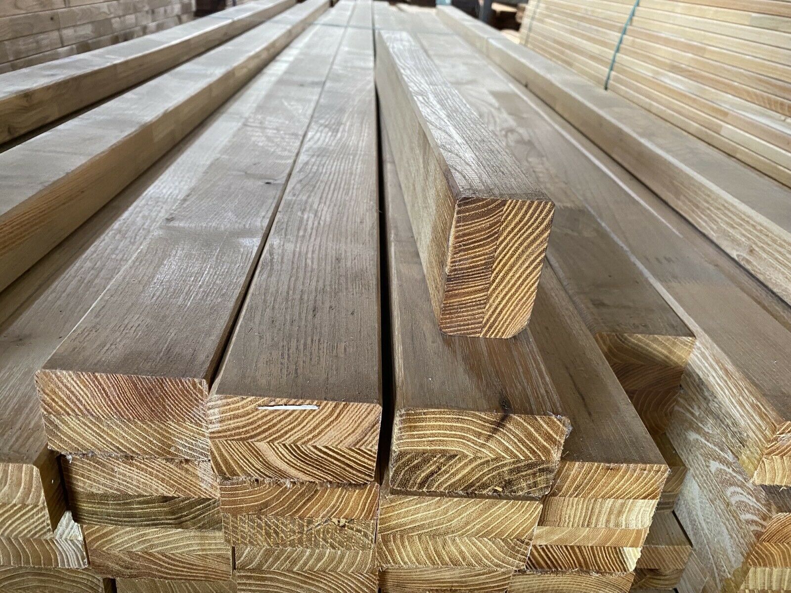 Robinien Unterkonstruktion 45*70mm Hartholz wie Bangkirai gebraucht kaufen  