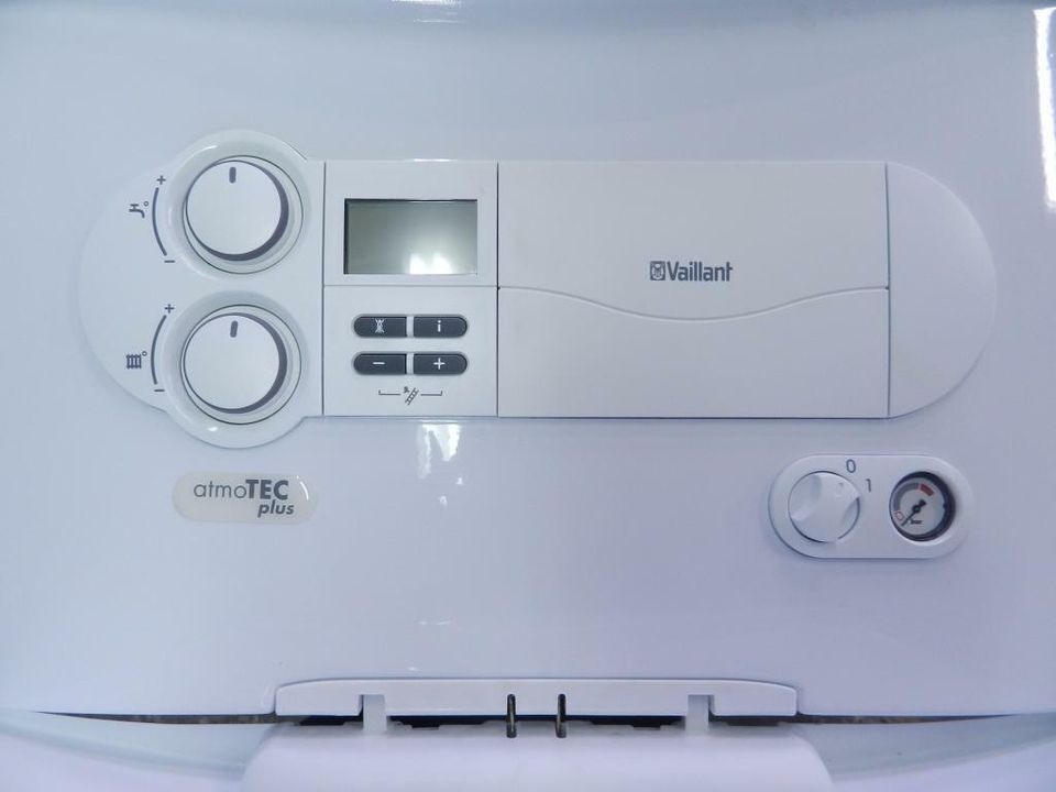 Vaillant atmoTEC plus VCW 194/4-5 Kombitherme Gastherme Heizung in Coswig