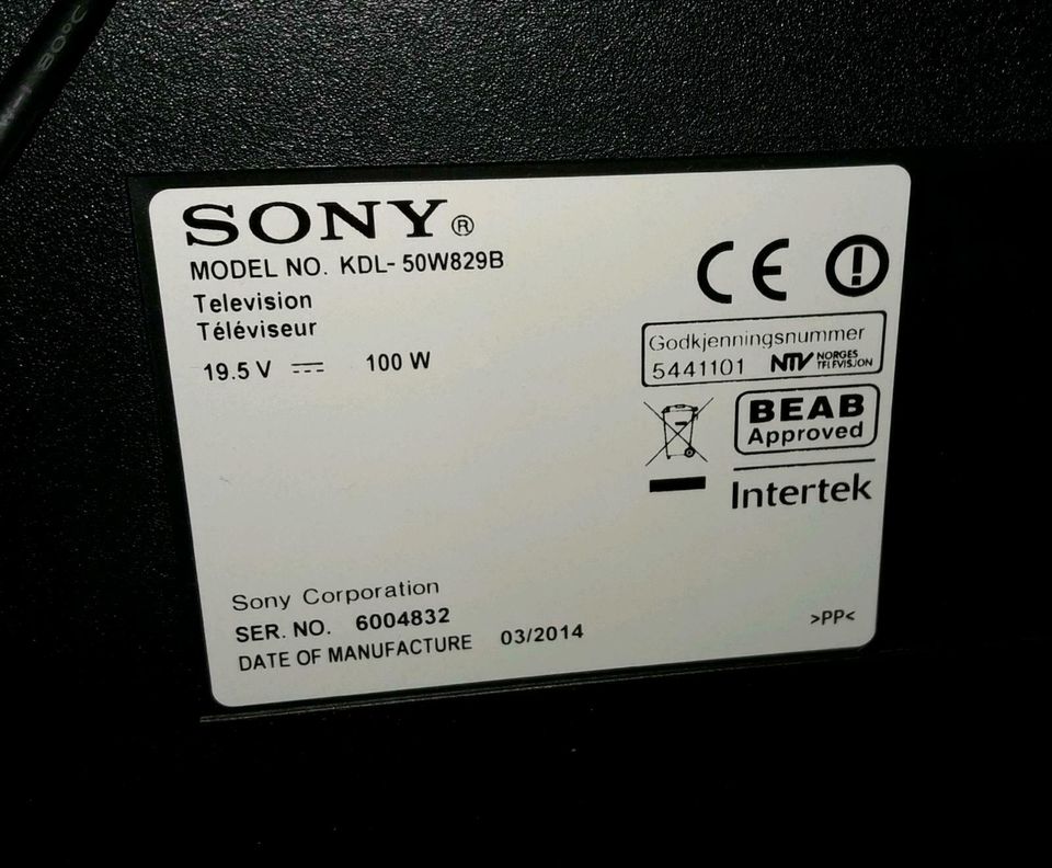 Suche TV Sony KDL-50W829B als Ersatzteilspender in Brauneberg