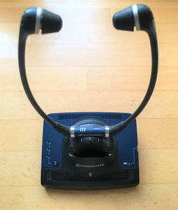 Sennheiser Set 840-S Drahtlose TV Kopfhörer mit Nackenband 