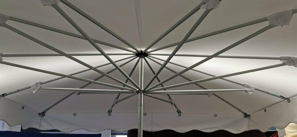 2,5x3m Marktschirm Marktstand Umbrella Schirm Messestand inkl 20kg Fuß Creme 