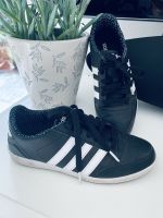 Adidas Sneakers schwarz weiß Gr.37  Nike pink blau Niedersachsen - Bramsche Vorschau
