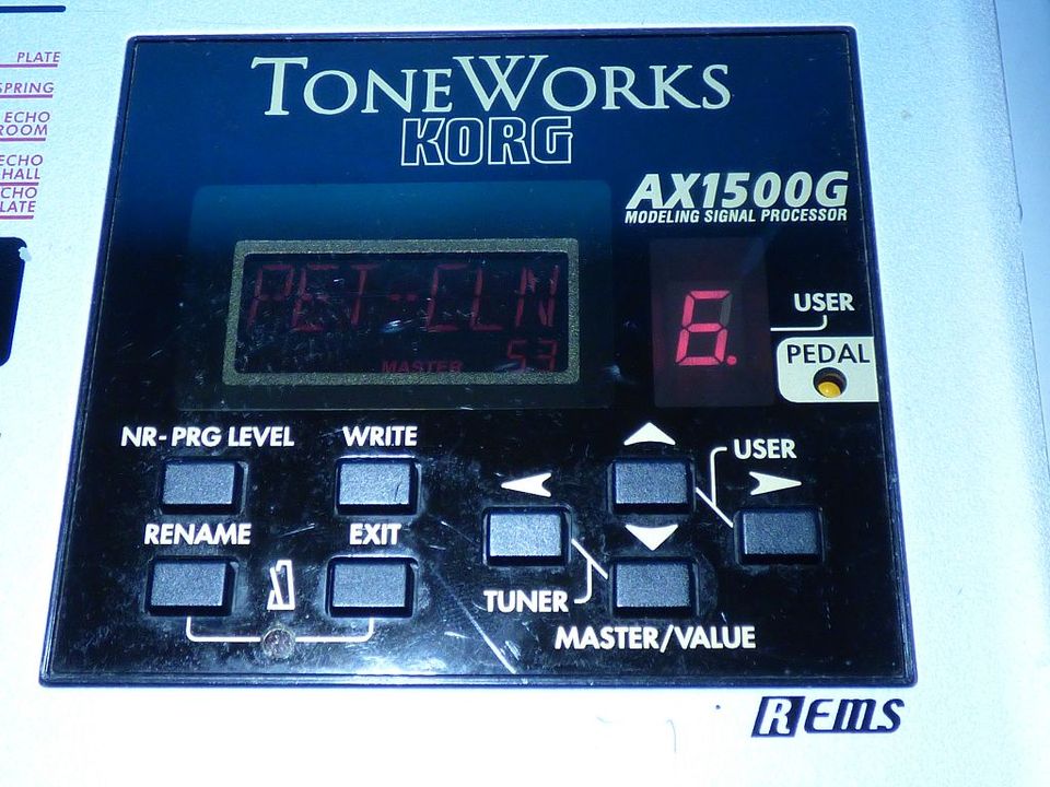 Korg ToneWorks AX1500G Effectpedal / E-Gitarren Effektboard in Langenfeld