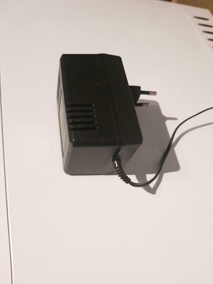 Samsung AC Adapter YK-1310V Netzteil 13V 1,0A in Berlin