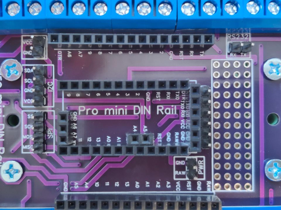 Arduino Pro Mini DIN-Schiene DIN Rail Adapter in Bayern - Rosenheim