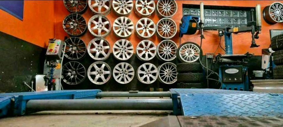 Reifen Montage Umziehen AutoRäder Wuchten Reifenservice Alufelgen in Wuppertal