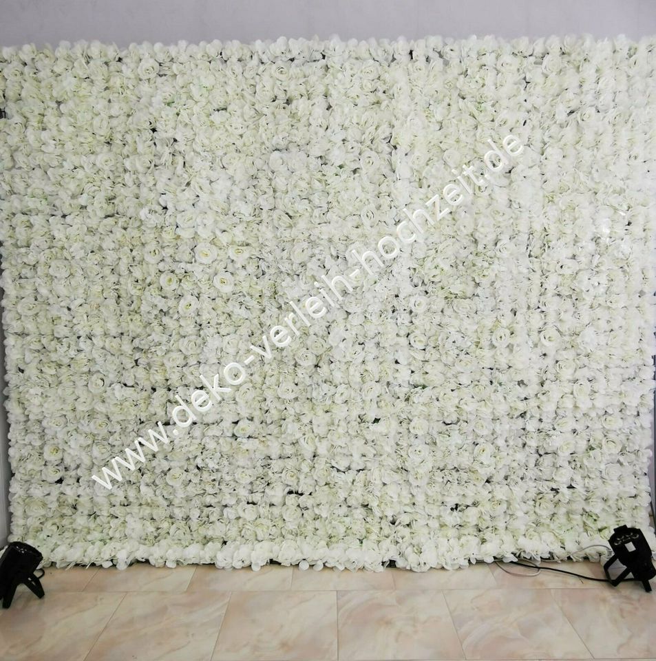 Blumenwand Fotowand mieten Hochzeitsdeko Dekoverleih Fotobox in Gudensberg
