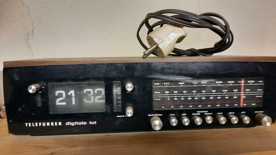 Telefunken digitale 101 Radio Wecker Klappzahlenwecker Uhrenradio an Bastler 