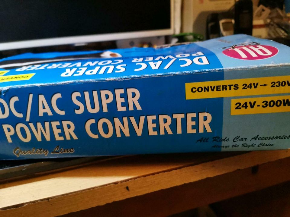 DC/AC super Power converter. 24v dc/230v ac. 300w in München