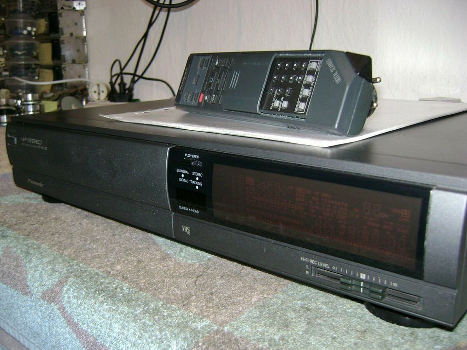 Panasonic Videorekorder NV-F 65 VHS Generalüberholt in Berlin