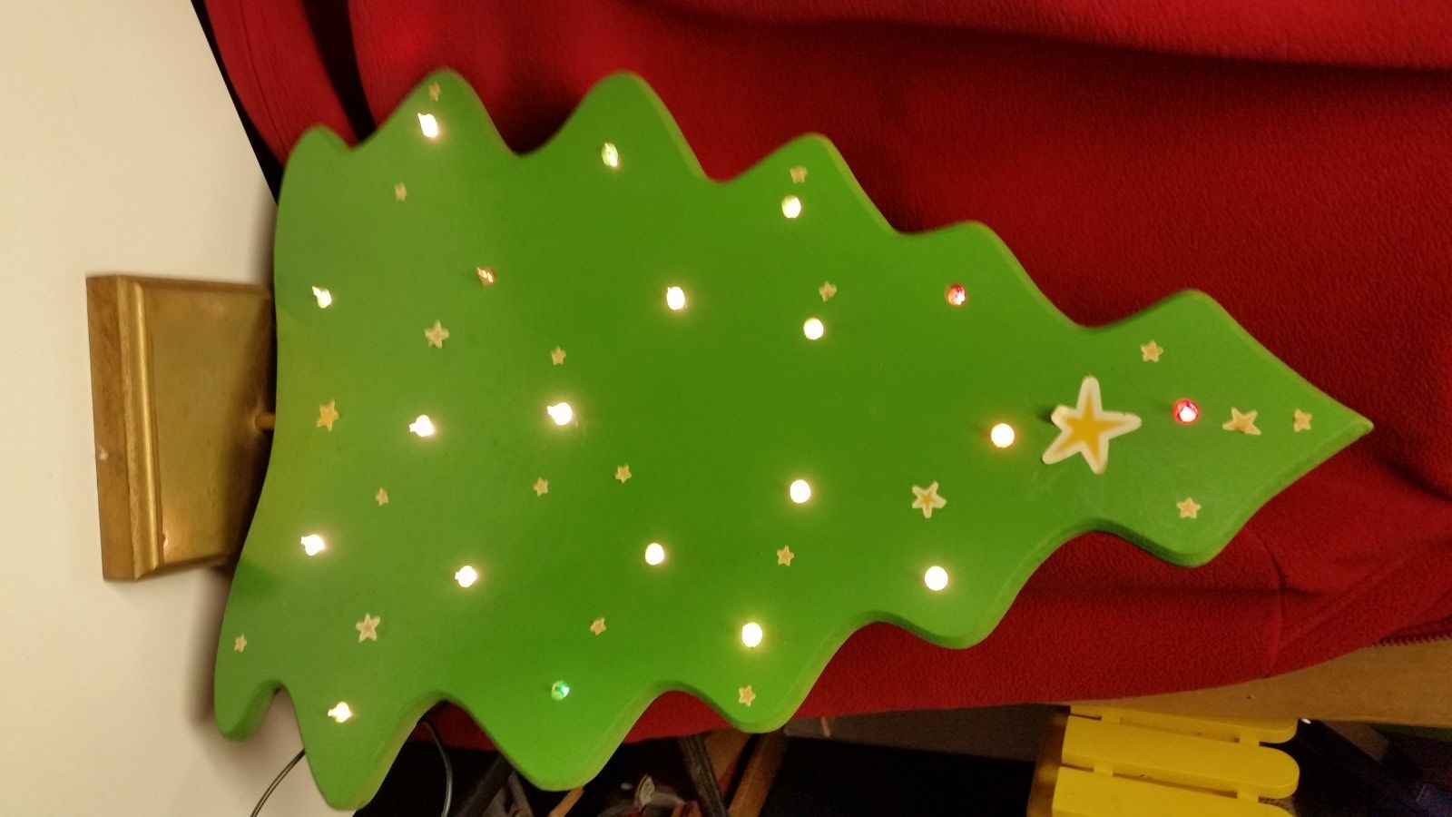 Verkaufe Weihnachtsbaum Grün aus  Holz Beleuchte gebraucht siehe, gebraucht gebraucht kaufen  