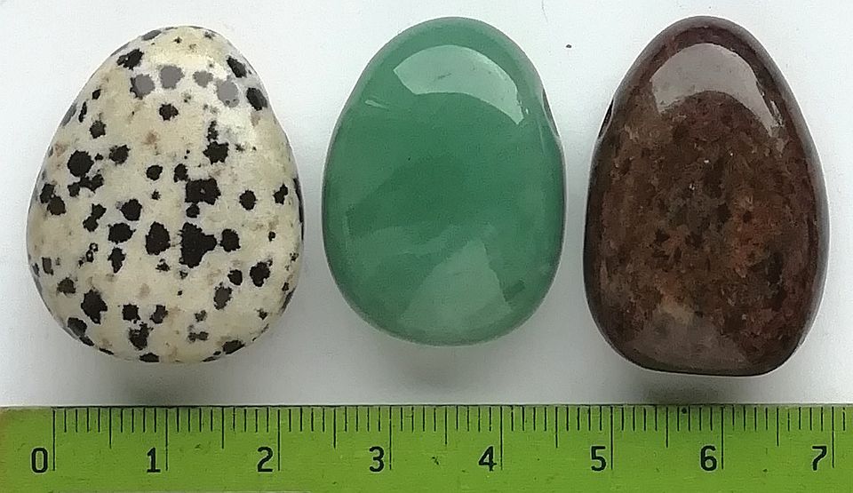 Dalmatinerstein(Porphyrit)+Aventurin Grün+Bronzit=3 Steine geboh in Handeloh