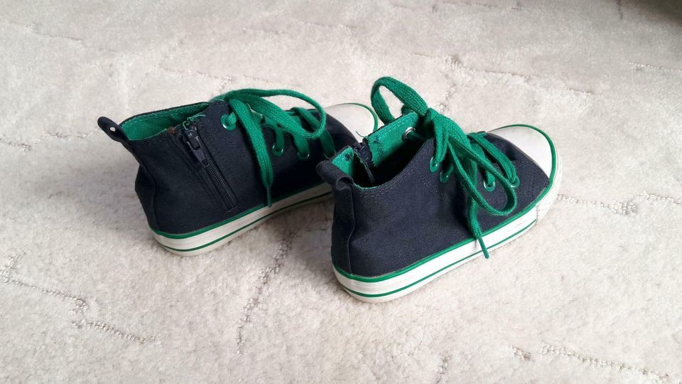 Kinder Schuhe Chucks Sneaker - Größe 27 - wie NEU in Berlin