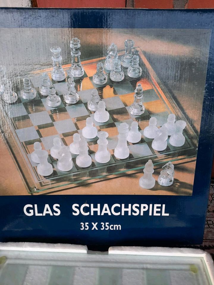 Alt Brettspiele Schach Schachbrett Schachfiguren Schachspiele in Groß-Gerau