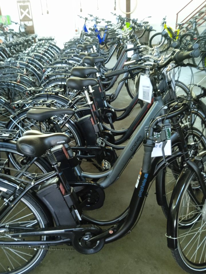E-Bike  Sonderposten Fahrrad  Elektrofahrrad in Varel