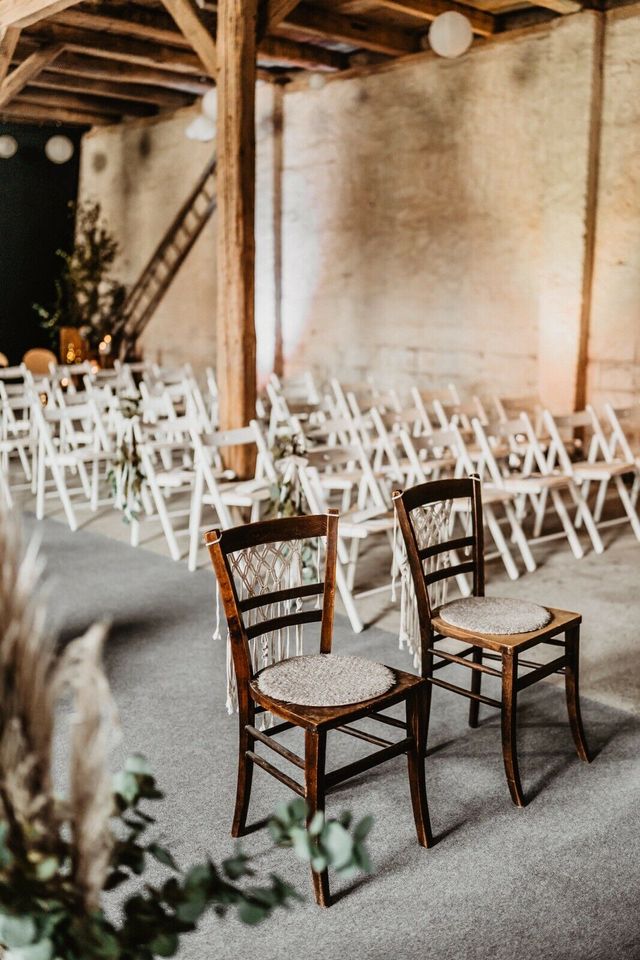 Stuhl Stühle ab 2,70 Tische Vintage mieten leihen Hochzeit in Sommerhausen Main