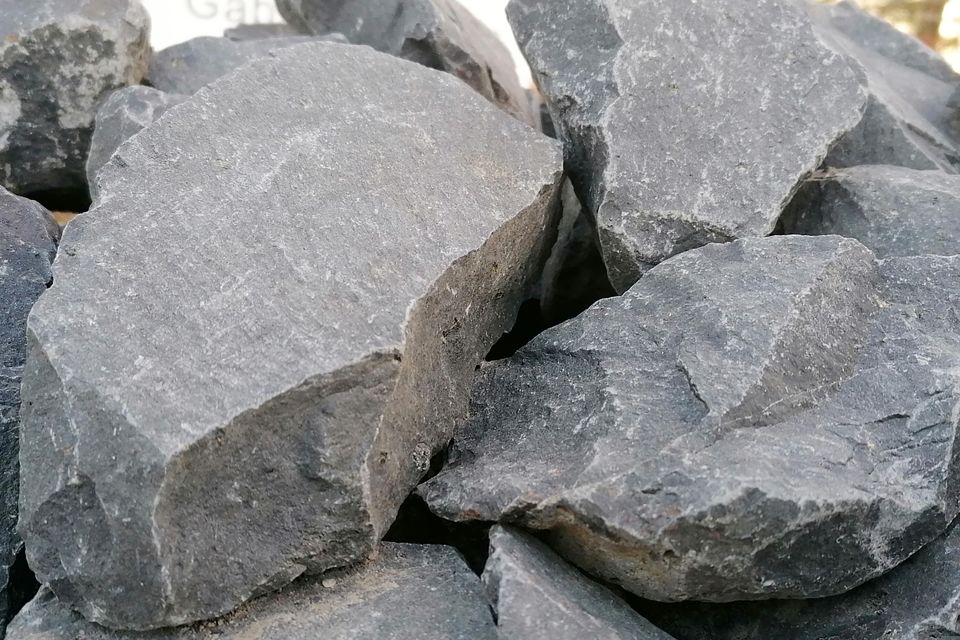 25kg Gabionen Steine Basaltbruch anthrazit 40-70mm 0,42€/1kg 
