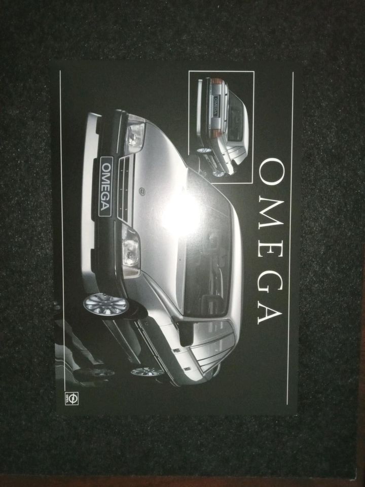 Opel Omega A Prospektblatt Sammlerstück in Moers