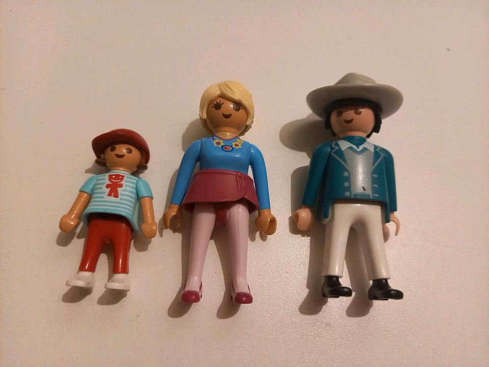 Playmobil Kinder Figur Mädchen mit Hut 