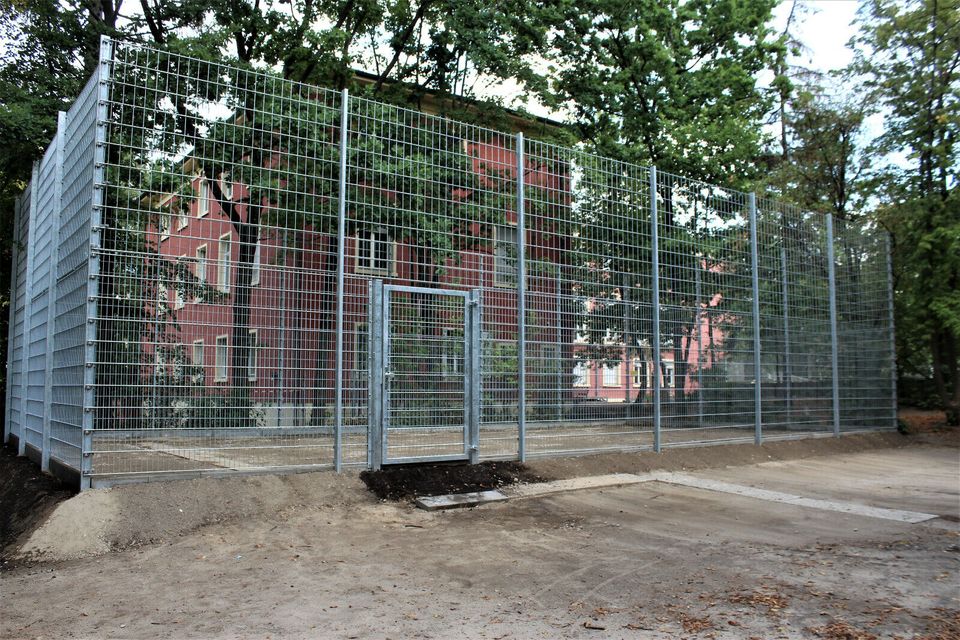 Zaunmontagen, Zaunbau, Doppelstabmatten-Zaun in Berlin in Berlin