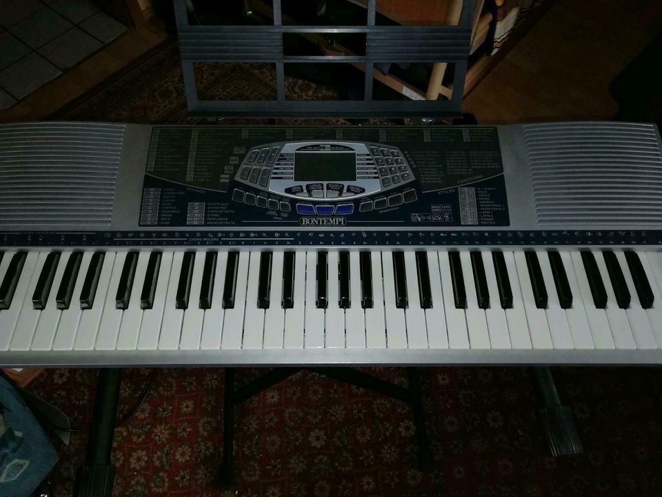 Bontempi System 5 Model PM 694.digitales Keyboard,selten gespielt in Hennef (Sieg)