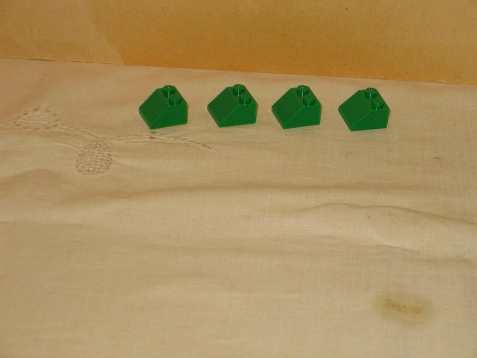 Lego Schrägsteine Dachsteine grün 20 Stück 3 Sorten gebraucht in Frankfurt am Main