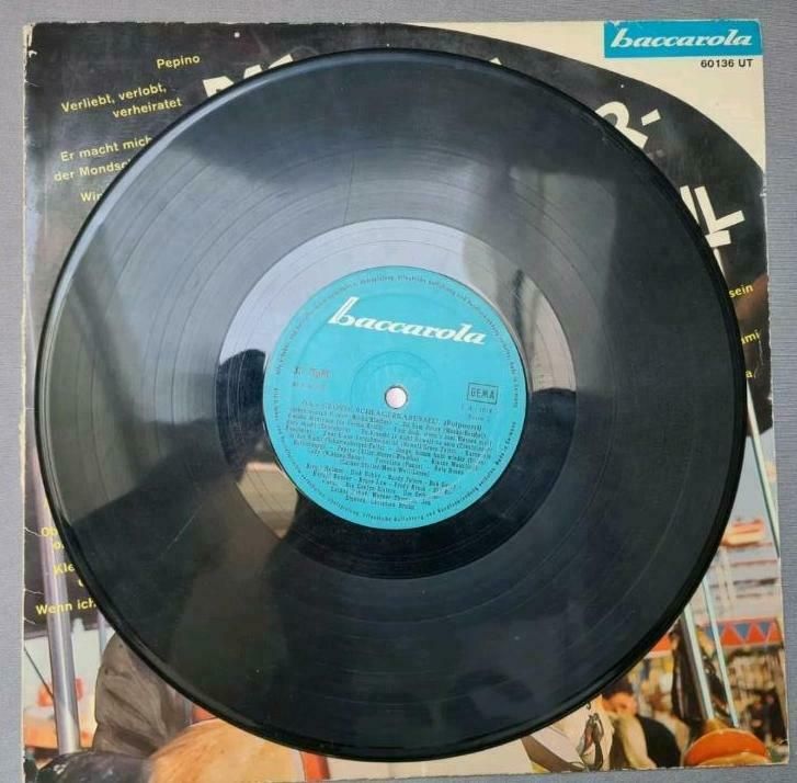 Das große Schlagerkarussell potpourri LP baccarola Vinyl in Augsburg