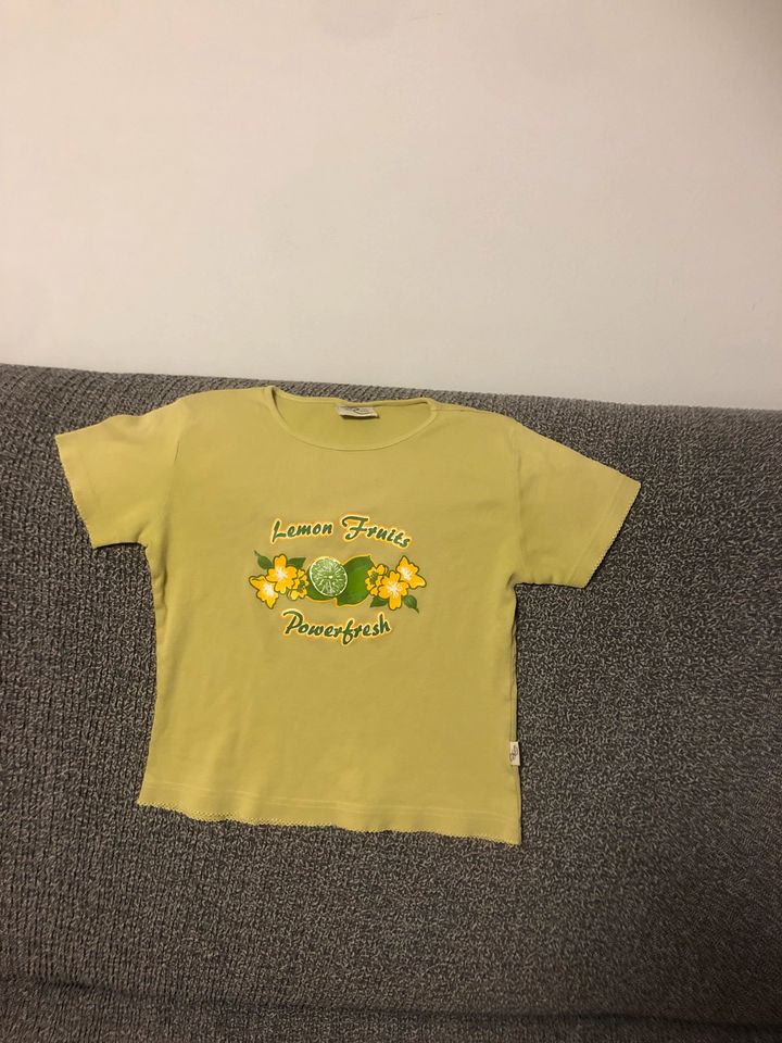 Mädchen T-Shirt Gr.140 in Senden