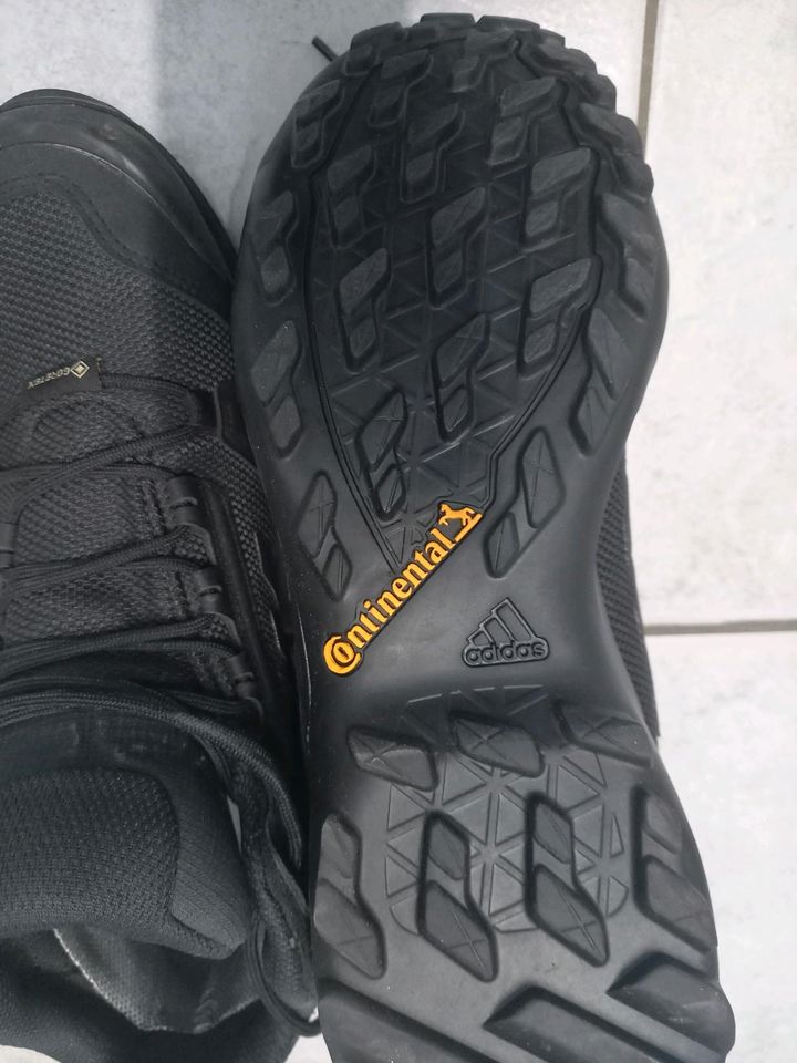 Adidas Continental Schuhe gr.9.5 in Rosdorf