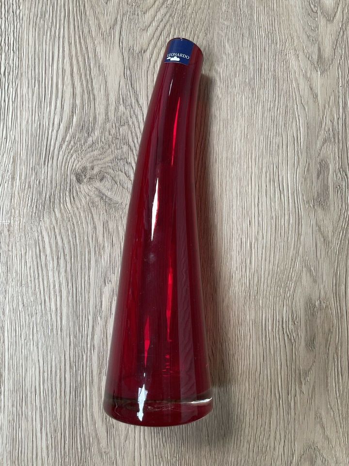 Leonardo Glas Vase Rot gebogen in Baden-Württemberg - Gaildorf