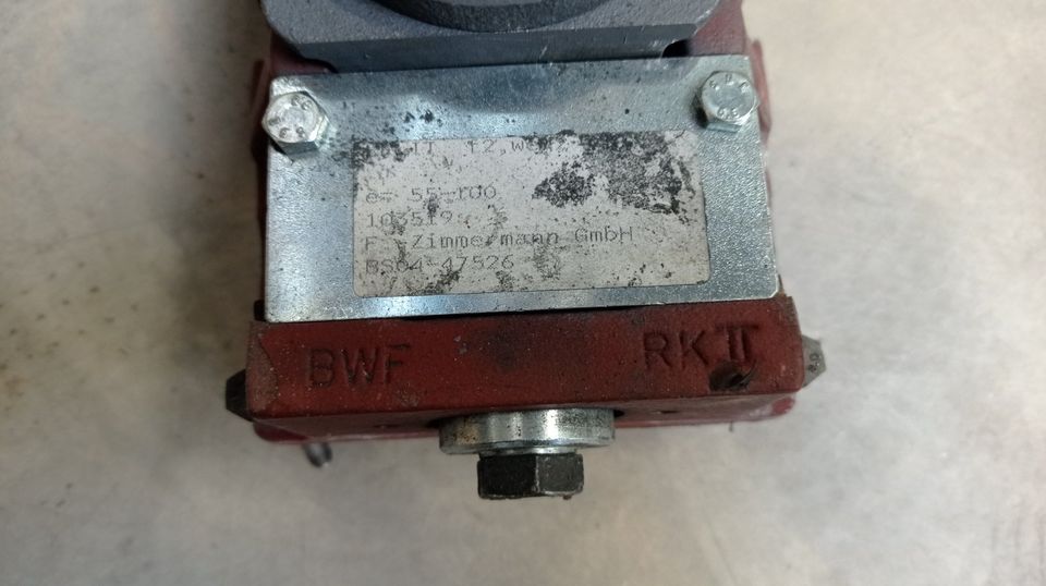 BWF 15x22x10 cm Fixator Maschinenfuss Ausgleichfuss  Stellfuß Keilschuh 