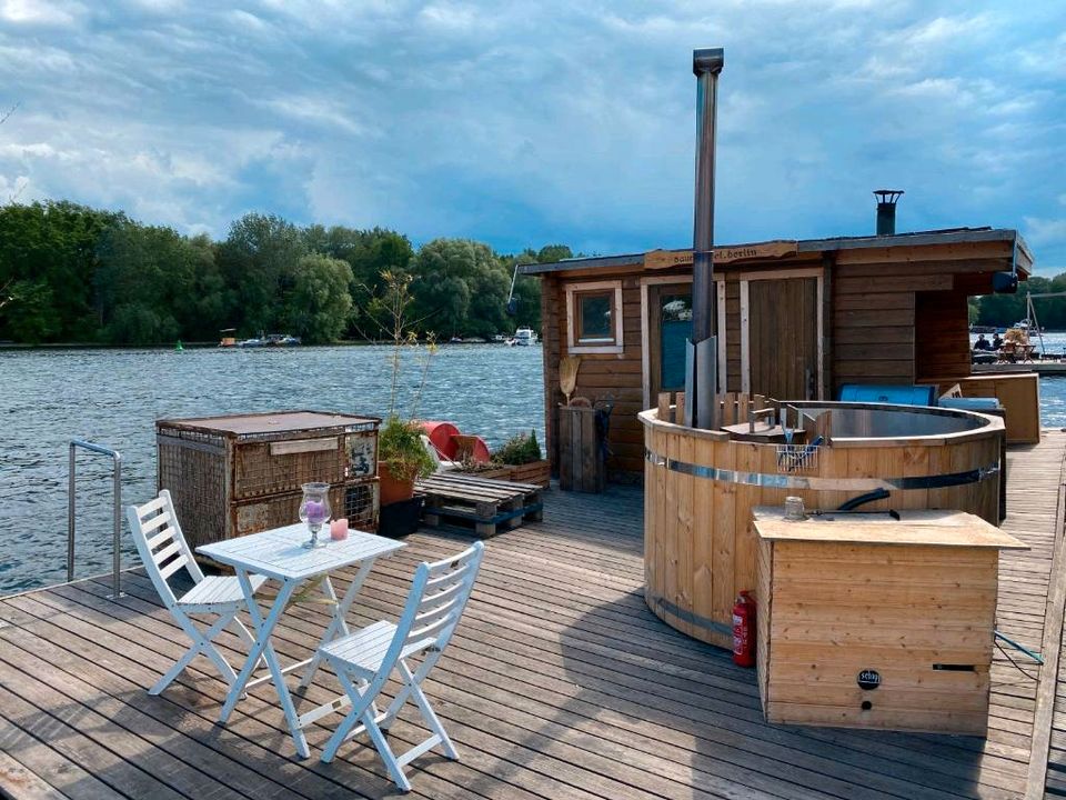 ♥ Sauna-Insel mieten mit Kamin, Hausboot & Hot Tub in Berlin ♥ in Berlin