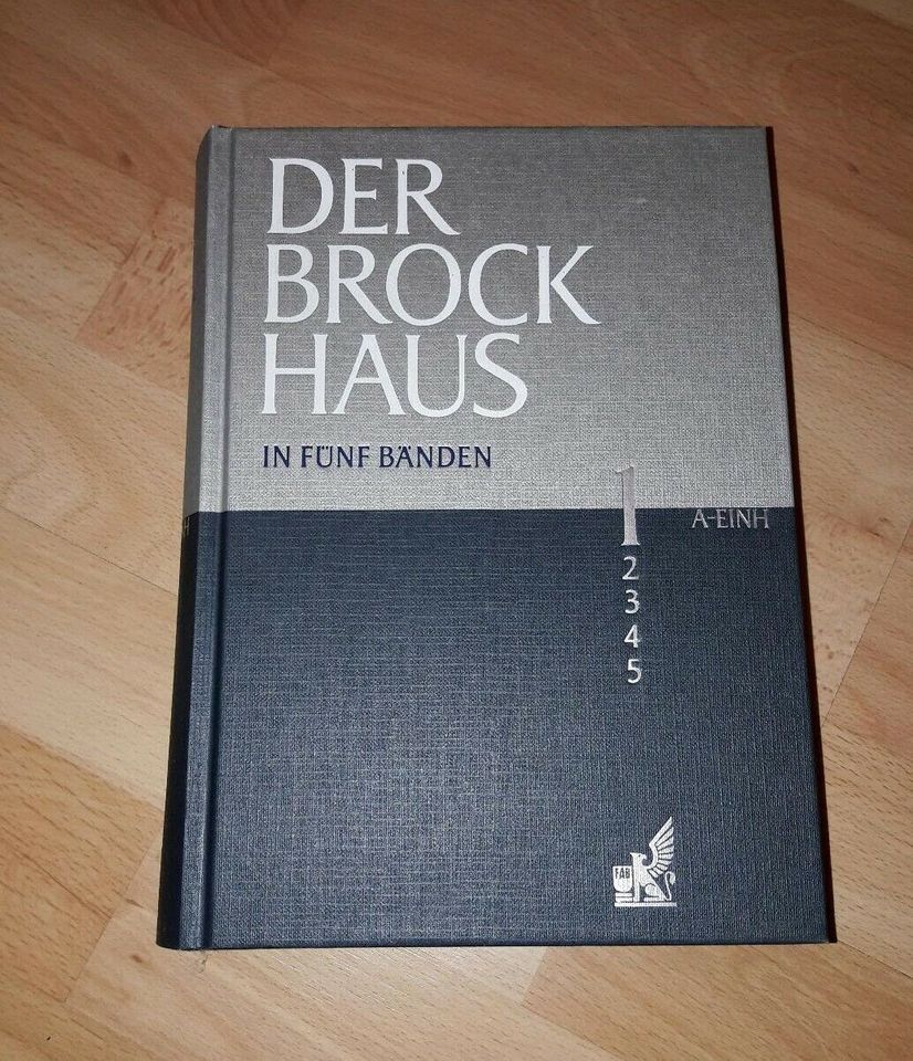 Der Brockhaus in 5 fünf Bänden von A-Z in Heidelberg