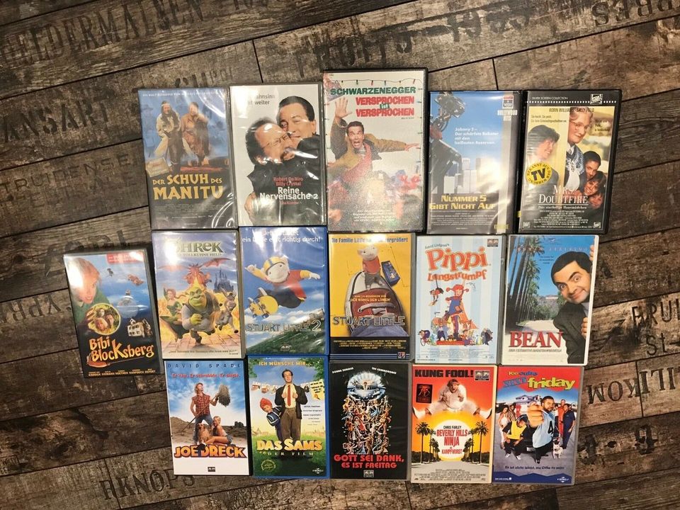 16 Filme Kassetten VHS in Bayern - Münchberg